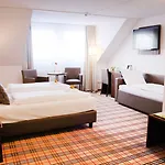 Anor & Conference Center Frankfurt Airport Hotel 4*
