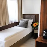 Anor & Conference Center Frankfurt Airport 4*