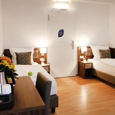 Anor & Conference Center Frankfurt Airport Szálloda 4*